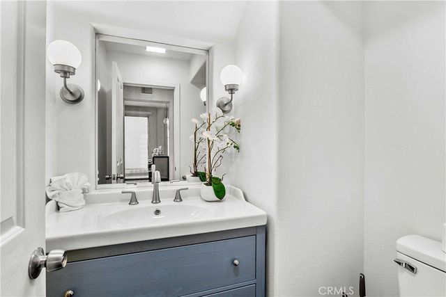 6 Del Carlo, Irvine, CA 92606