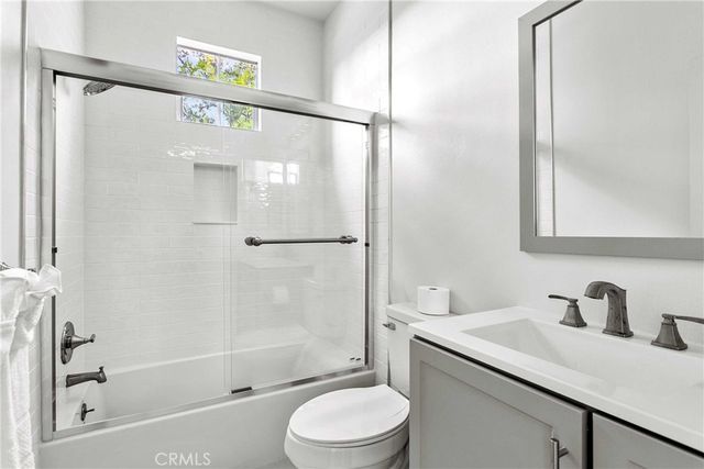 6 Del Carlo, Irvine, CA 92606