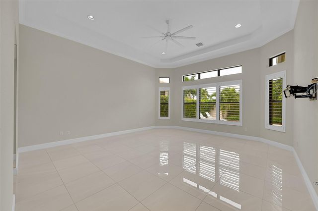 9375 Cantal Cir W, Parkland, FL 33076