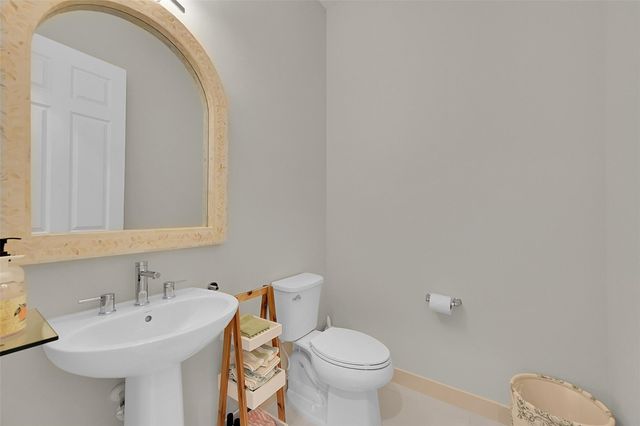 9375 Cantal Cir W, Parkland, FL 33076