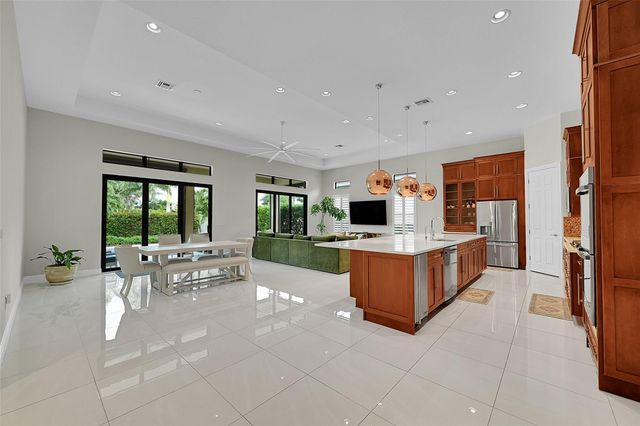 9375 Cantal Cir W, Parkland, FL 33076