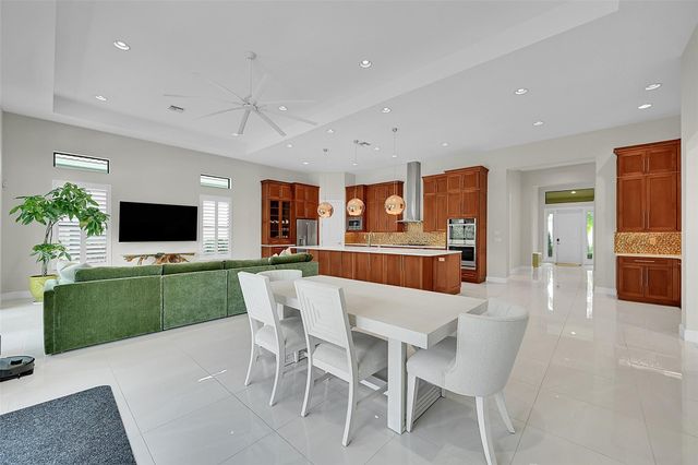 9375 Cantal Cir W, Parkland, FL 33076