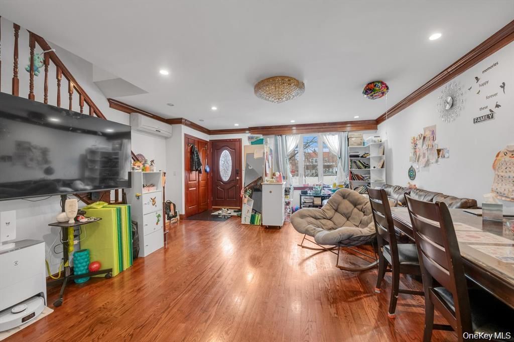 6906 Fresh Meadow Lane, Fresh Meadows, NY 11365 — photo 3