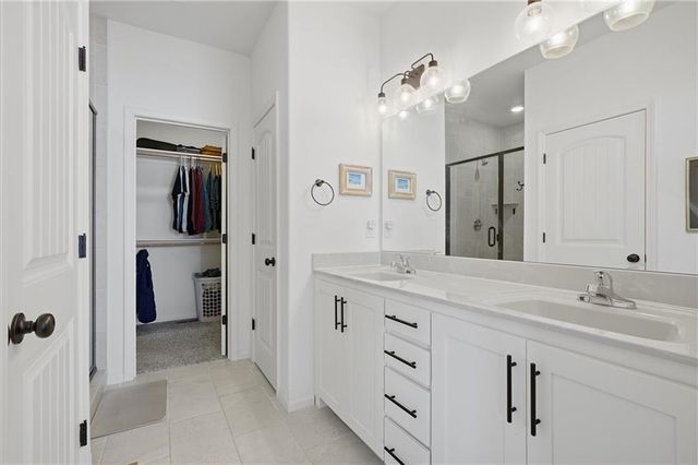 1709 COTTONWOOD CREEK Avenue, Kearney, MO 64060