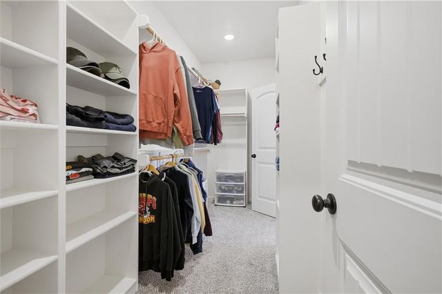 1709 COTTONWOOD CREEK Avenue, Kearney, MO 64060