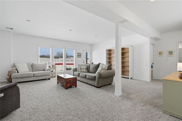 1709 COTTONWOOD CREEK Avenue, Kearney, MO 64060