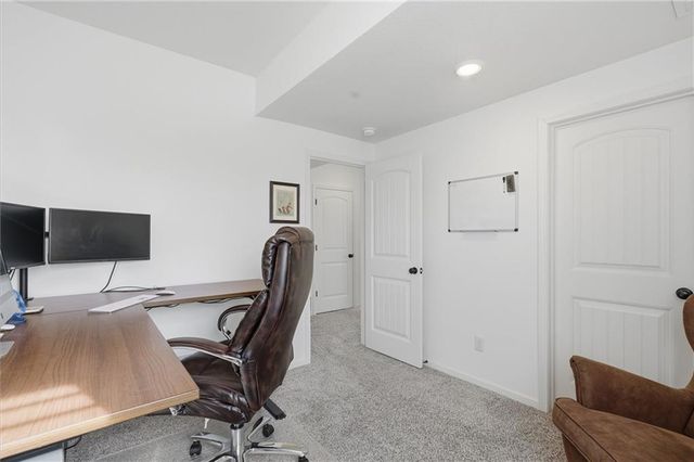 1709 COTTONWOOD CREEK Avenue, Kearney, MO 64060