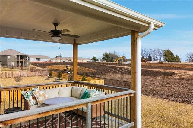 1709 COTTONWOOD CREEK Avenue, Kearney, MO 64060