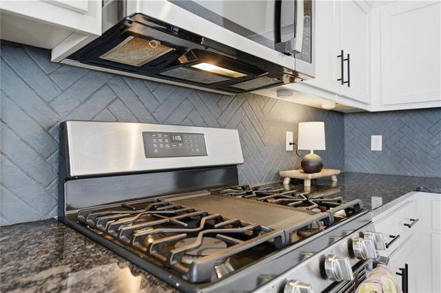 1709 COTTONWOOD CREEK Avenue, Kearney, MO 64060