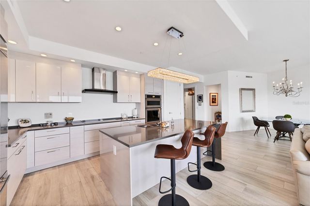 1155 N GULFSTREAM AVENUE 802, Sarasota, FL 34236