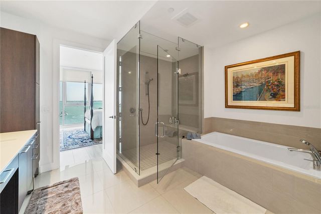 1155 N GULFSTREAM AVENUE 802, Sarasota, FL 34236