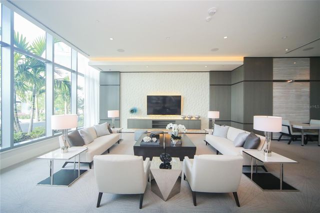 1155 N GULFSTREAM AVENUE 802, Sarasota, FL 34236