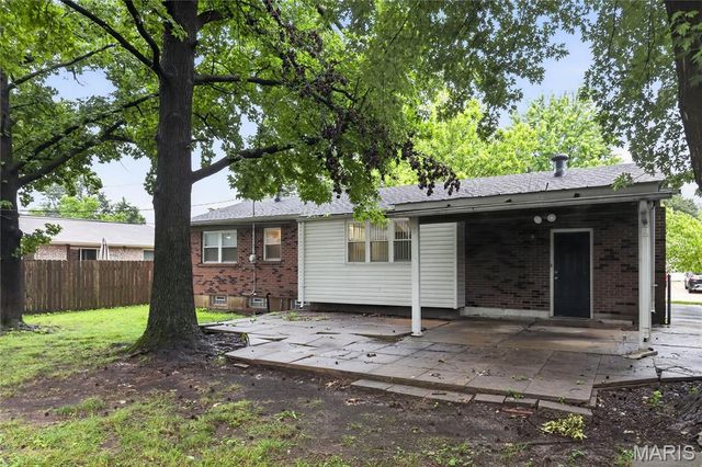 1441 Oliveto Lane, Hazelwood, MO 63042