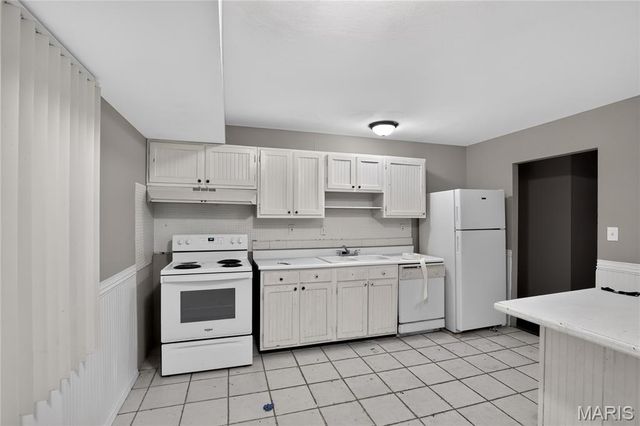 1441 Oliveto Lane, Hazelwood, MO 63042