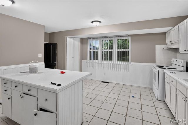 1441 Oliveto Lane, Hazelwood, MO 63042