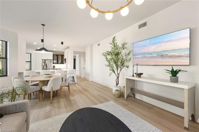 2396 Ravenna BLVD # 102, Naples, FL 34109