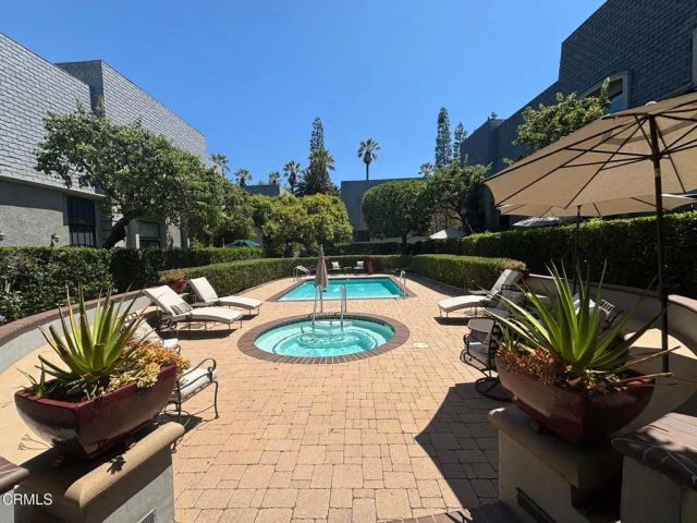 352 S Orange Grove Boulevard 15, Pasadena, CA 91105