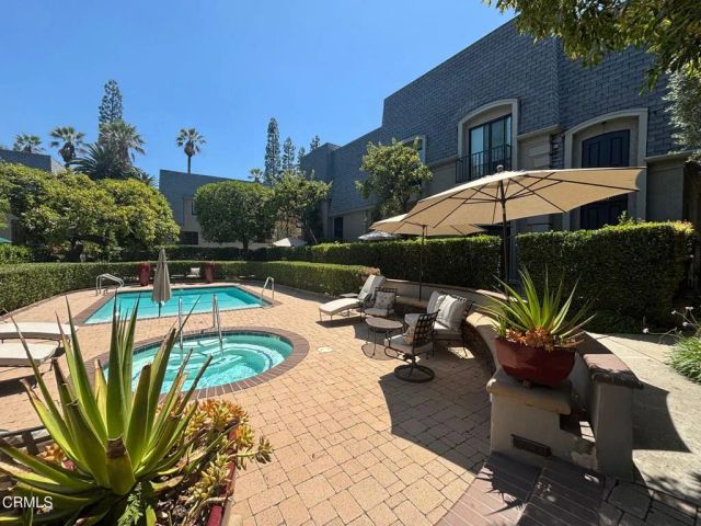 352 S Orange Grove Boulevard 15, Pasadena, CA 91105