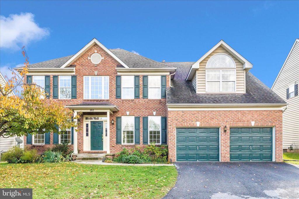 102 SUNLIGHT DR, Frederick, MD 21702