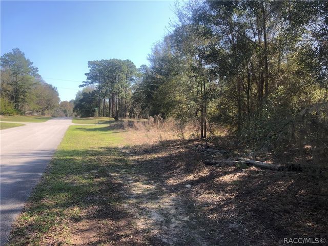 2004 W Huntington Drive, Beverly Hills, FL 34465