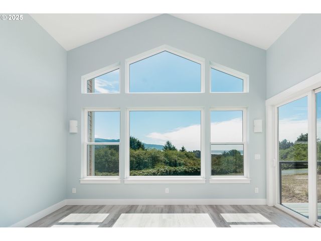 6485 HERON VIEW Dr, Neskowin, OR 97149