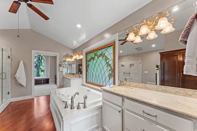 6435 Fairway Ct, Auburn, CA 95602