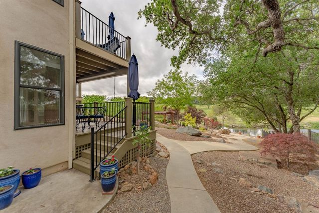 6435 Fairway Ct, Auburn, CA 95602