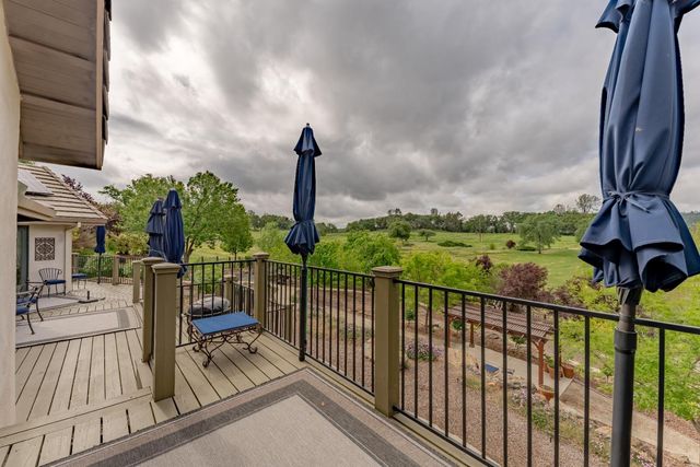 6435 Fairway Ct, Auburn, CA 95602