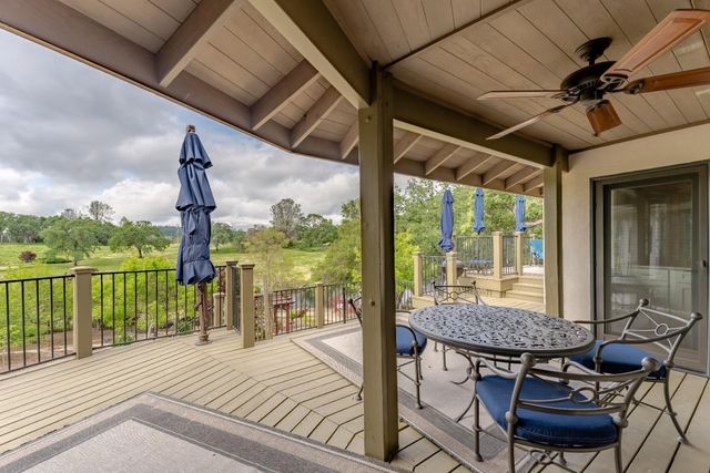 6435 Fairway Ct, Auburn, CA 95602