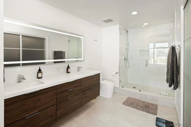 645 Front St 1703, San Diego, CA 92101