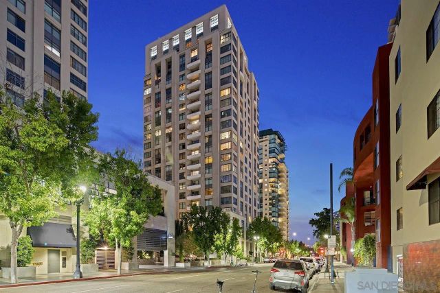 645 Front St 1703, San Diego, CA 92101
