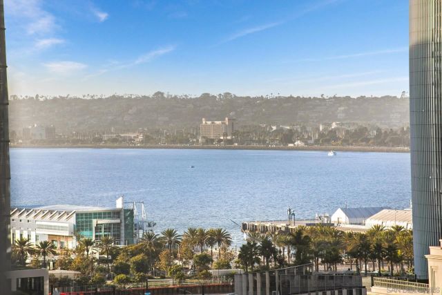 645 Front St 1703, San Diego, CA 92101