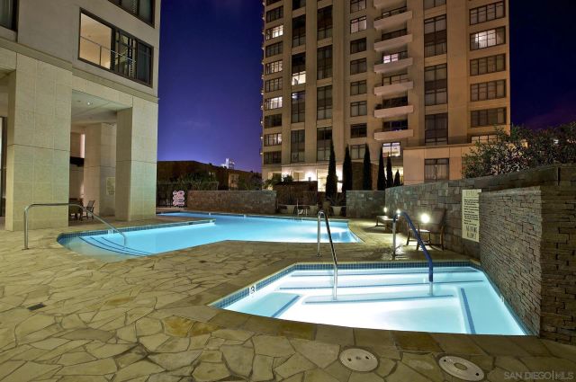 645 Front St 1703, San Diego, CA 92101