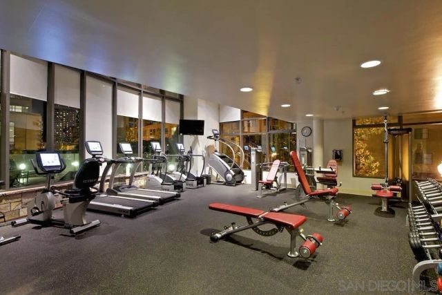 645 Front St 1703, San Diego, CA 92101