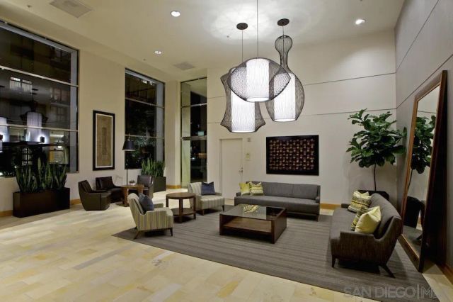 645 Front St 1703, San Diego, CA 92101