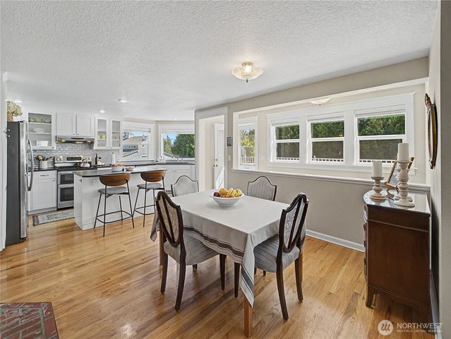 27721 SE 400th Way, Enumclaw, WA 98022