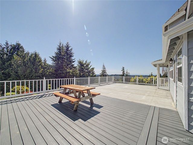 27721 SE 400th Way, Enumclaw, WA 98022