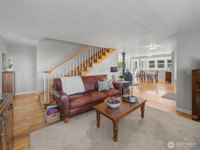 27721 SE 400th Way, Enumclaw, WA 98022