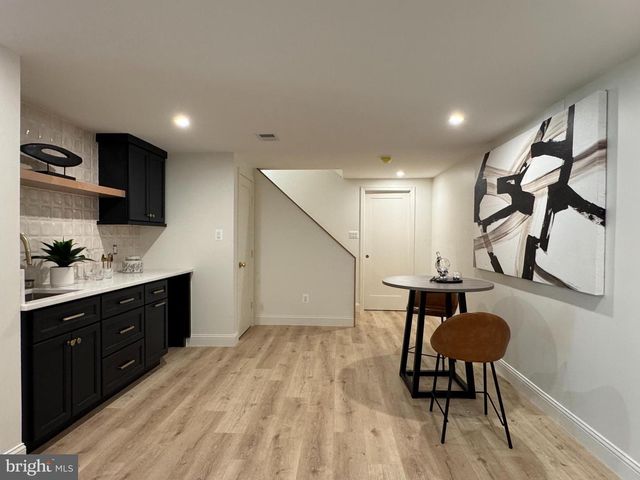 9802 CLYDE CT, Vienna, VA 22181