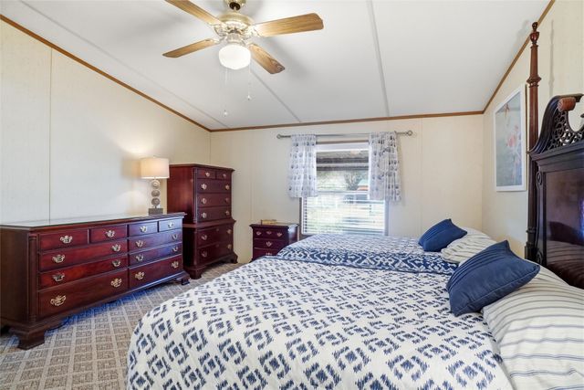 4433 Wildwood Circle, Granbury, TX 76049