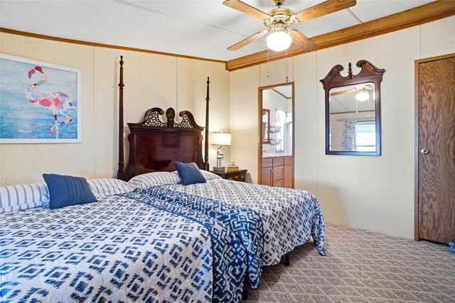 4433 Wildwood Circle, Granbury, TX 76049