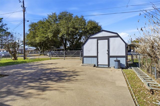 4433 Wildwood Circle, Granbury, TX 76049