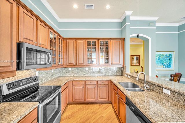 3465 NE 2nd St, Homestead, FL 33033