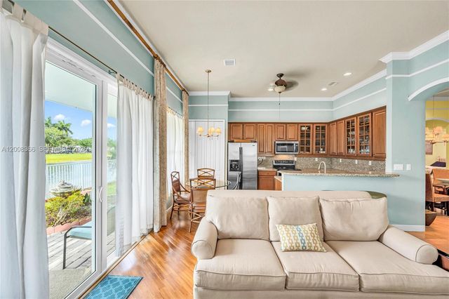 3465 NE 2nd St, Homestead, FL 33033