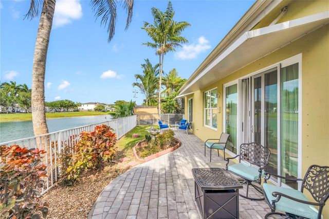 3465 NE 2nd St, Homestead, FL 33033