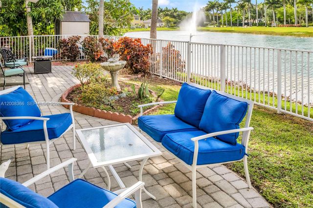 3465 NE 2nd St, Homestead, FL 33033