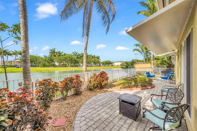 3465 NE 2nd St, Homestead, FL 33033
