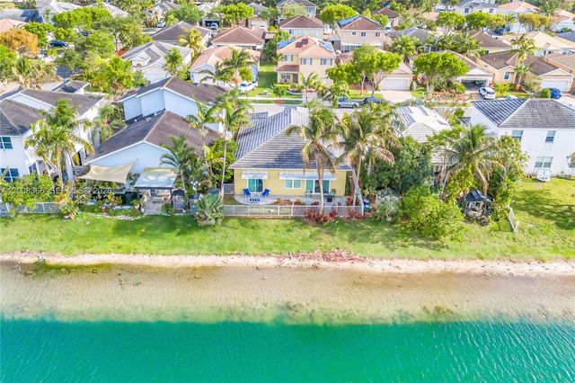 3465 NE 2nd St, Homestead, FL 33033
