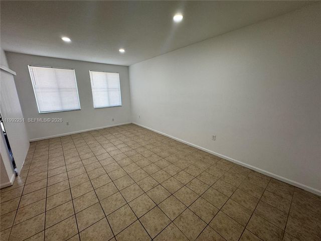 17331 NW 7th Ave 109, Miami Gardens, FL 33169