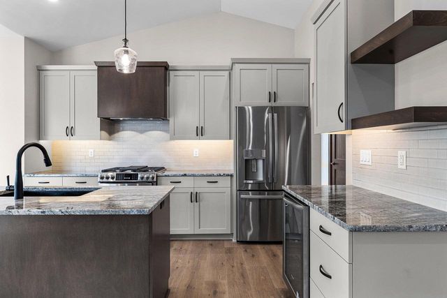 1670 TREFOIL TRAIL, Green Bay, WI 54313